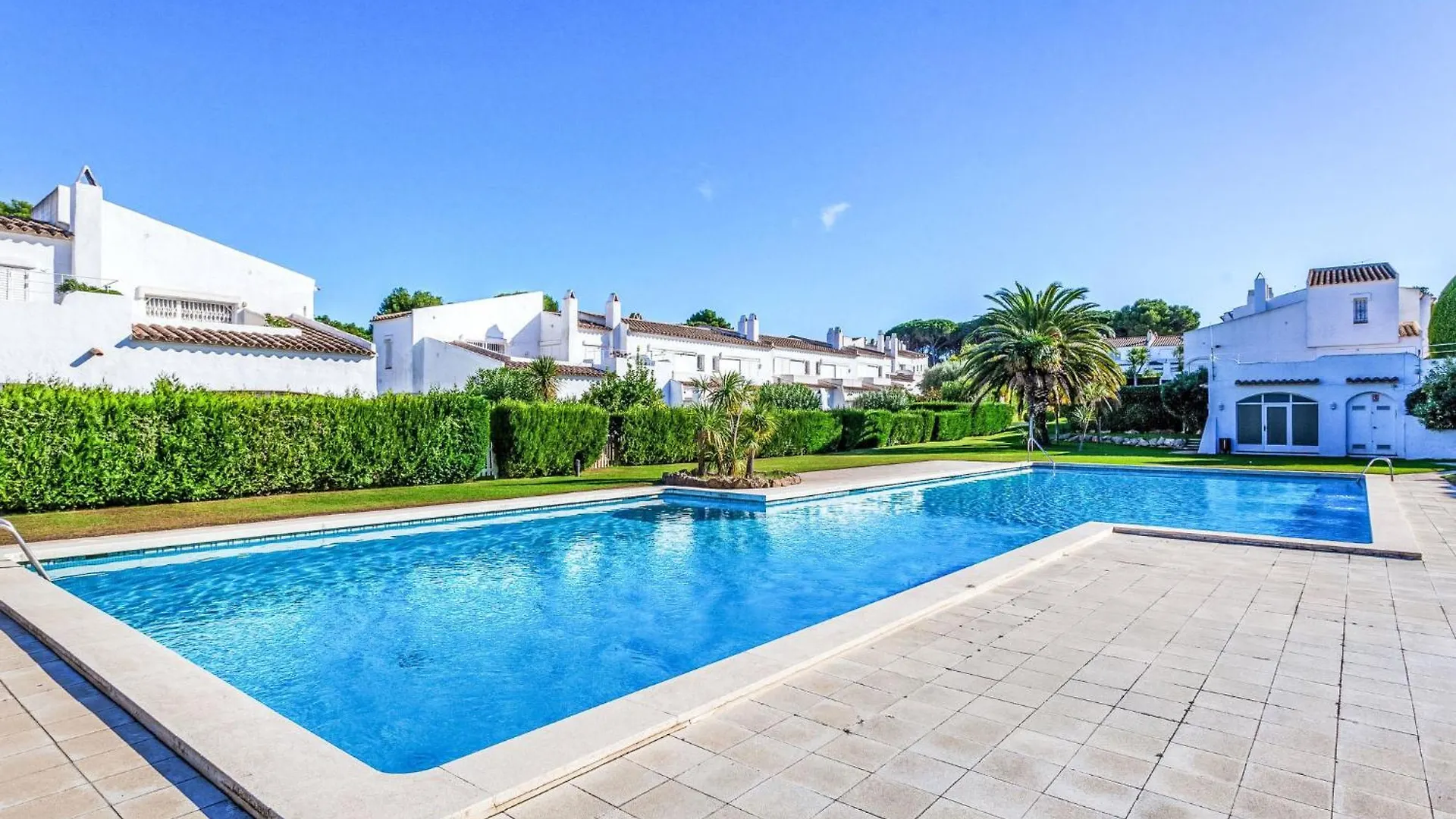 Holiday Home La Reserva I By Interhome パルス 0*,  スペイン